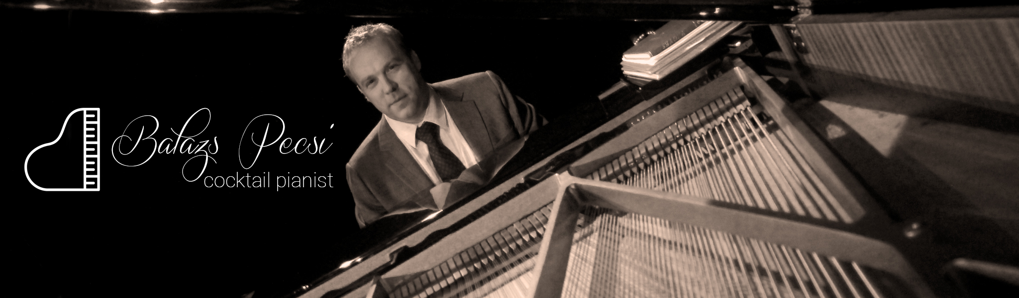 Balázs Pécsi cocktail pianist